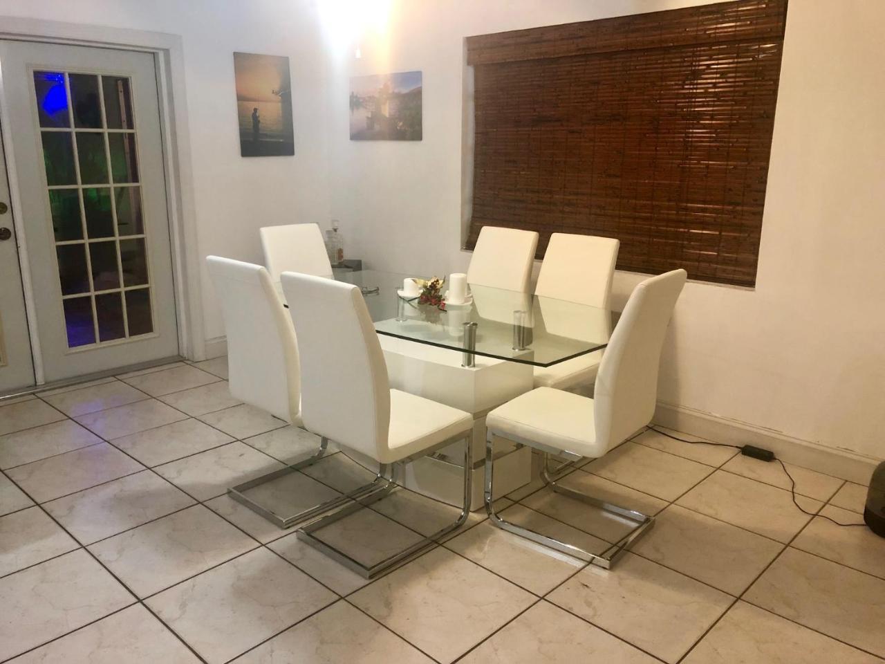 شقة Friendly Family House دورال المظهر الخارجي الصورة